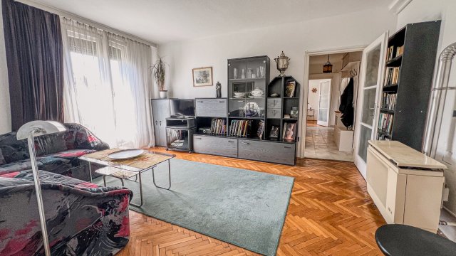 Eladó téglalakás, Budapesten, XIV. kerületben, Wass Albert téren