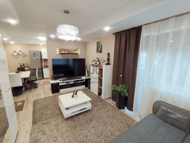 Eladó téglalakás, Nyíregyházán 70.99 M Ft, 4 szobás