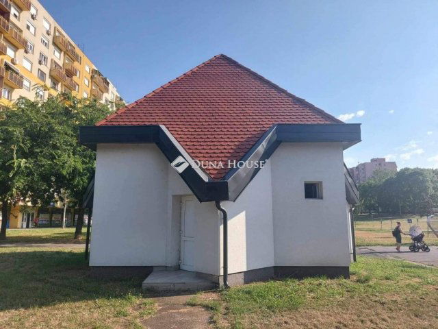 Eladó iroda, Dunaújvárosban 39.8 M Ft / költözzbe.hu