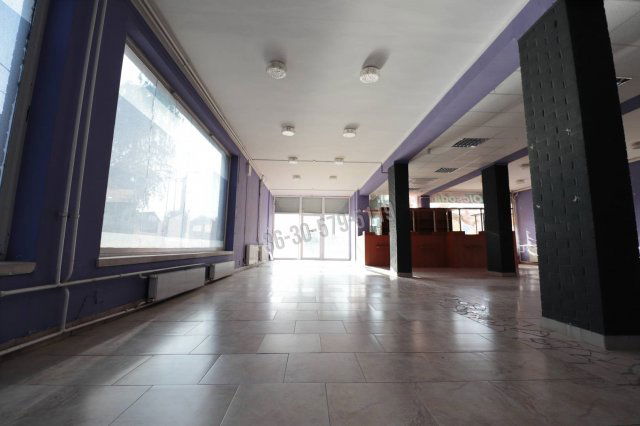 Eladó üzlethelyiség, Orosházán 80 M Ft, 2 szobás