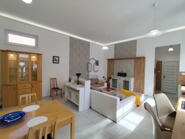 Kiadó téglalakás, albérlet, Kecskeméten 450 E Ft / hó