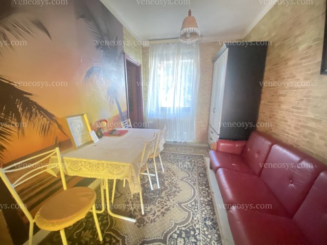 Eladó családi ház, Arnóton 49.9 M Ft, 4+2 szobás