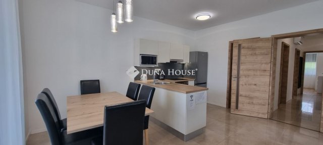 Eladó ikerház, Balatongyörökön 135 M Ft, 4 szobás