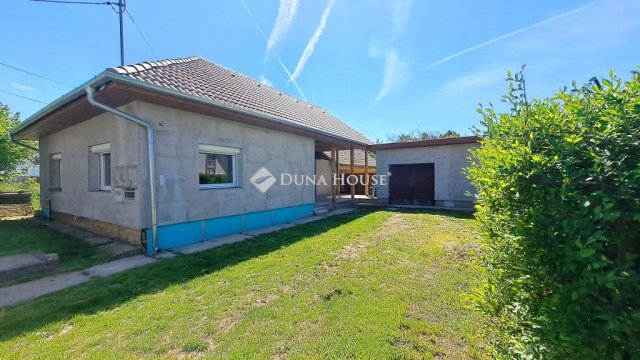 Eladó családi ház, Maglódon, Pasteur Lajos utcában 89.9 M Ft