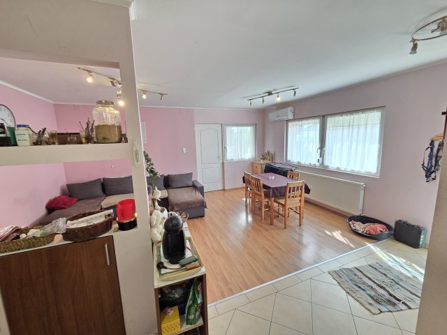 Eladó családi ház, Nemesbükön 71 M Ft, 5 szobás