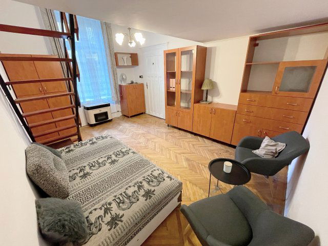 Kiadó téglalakás, albérlet, Budapesten, VI. kerületben