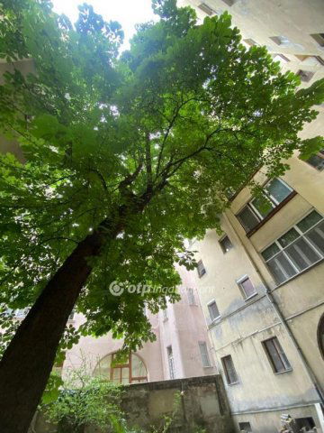 Eladó téglalakás, Budapesten, VI. kerületben 62 M Ft, 2 szobás
