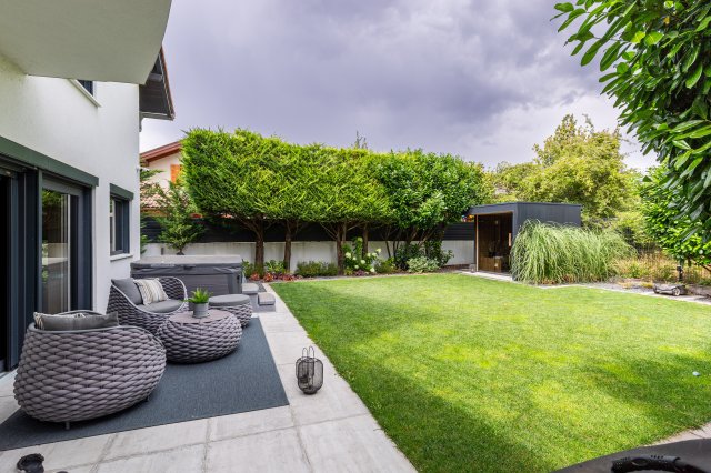 Eladó családi ház, Ürömön 379 M Ft, 5 szobás