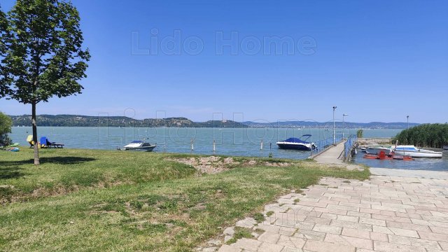 Eladó nyaraló, Zamárdiban 98 M Ft, 2 szobás