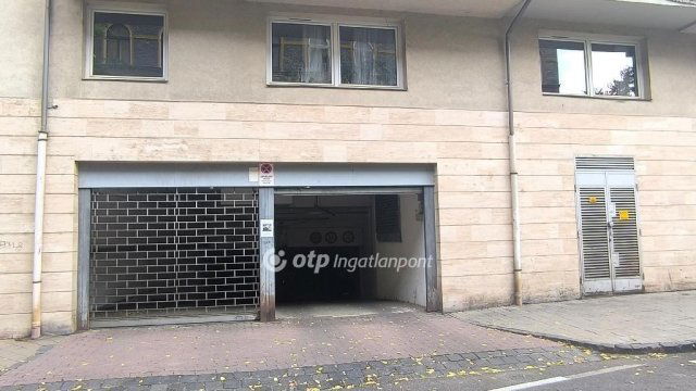 Eladó garázs, Budapesten, VIII. kerületben 9.5 M Ft