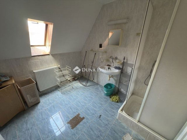 Eladó családi ház, Budapesten, XVI. kerületben 119.9 M Ft