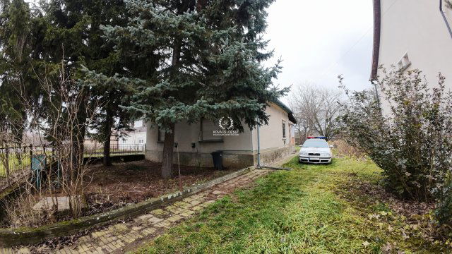 Eladó családi ház, Ózdon, Szentsimoni úton 7.5 M Ft, 2+1 szobás