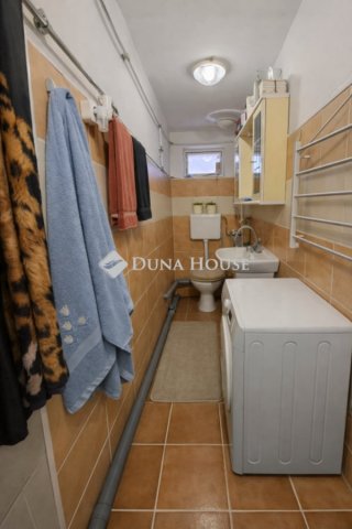 Eladó téglalakás, Monoron 35 M Ft, 1 szobás