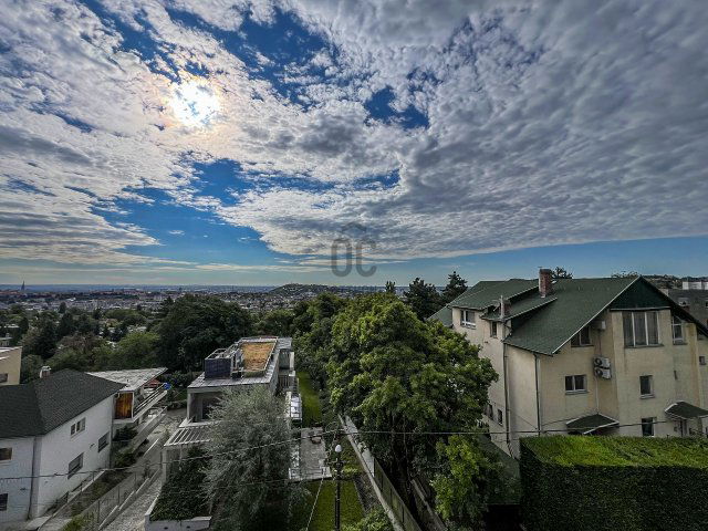 Eladó téglalakás, Budapesten, XII. kerületben 215 M Ft, 5 szobás