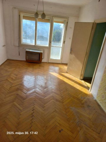 Eladó sorház, Pápán 33 M Ft, 2 szobás / költözzbe.hu