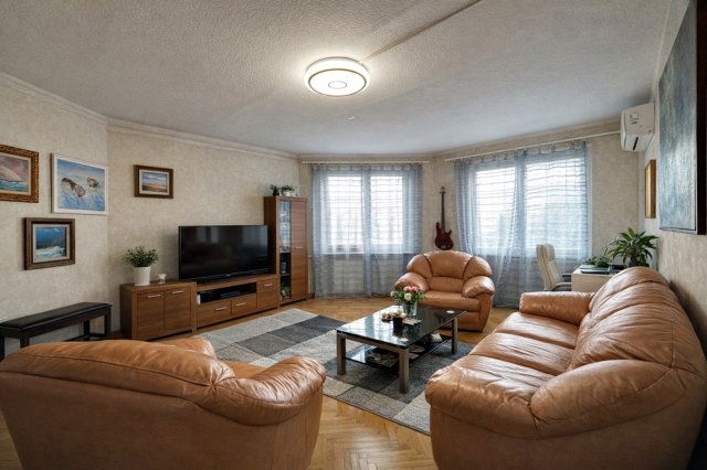 Eladó panellakás, Budapesten, IV. kerületben 99.8 M Ft, 4 szobás