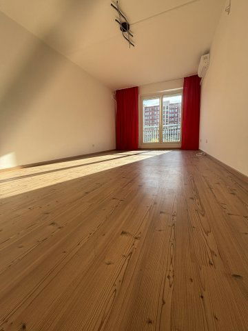 Kiadó panellakás, albérlet, III. kerületben, Bálint György utcában