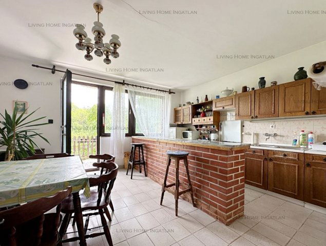 Eladó ikerház, Solymáron 94.9 M Ft, 5 szobás