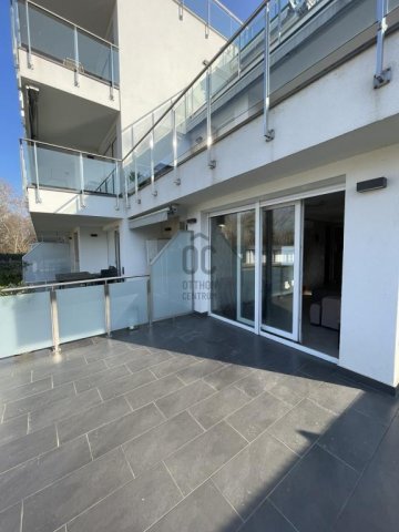 Eladó téglalakás, Balatonföldváron 95 M Ft, 2 szobás