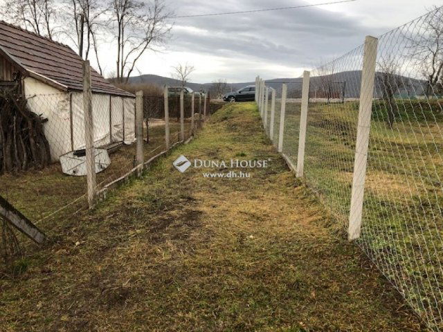 Eladó telek, Esztergomban 7.6 M Ft / költözzbe.hu