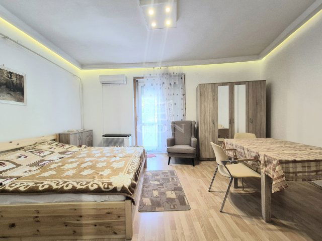 Eladó téglalakás, Budapesten, XX. kerületben 43.9 M Ft, 1 szobás