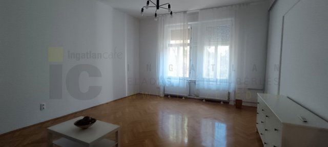 Kiadó téglalakás, albérlet, Szegeden 220 E Ft / hó, 2 szobás