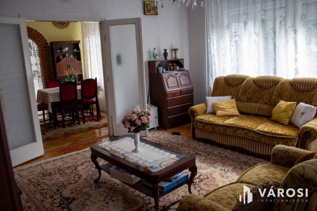 Eladó családi ház, Újszentivánon 75 M Ft, 4 szobás