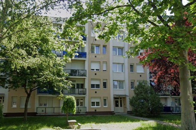 Eladó téglalakás, Szigetszentmiklóson 38 M Ft, 2 szobás