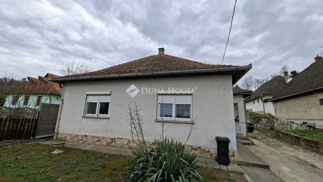 Eladó családi ház, Tamásiban, Miklósvár utcában 42.5 M Ft