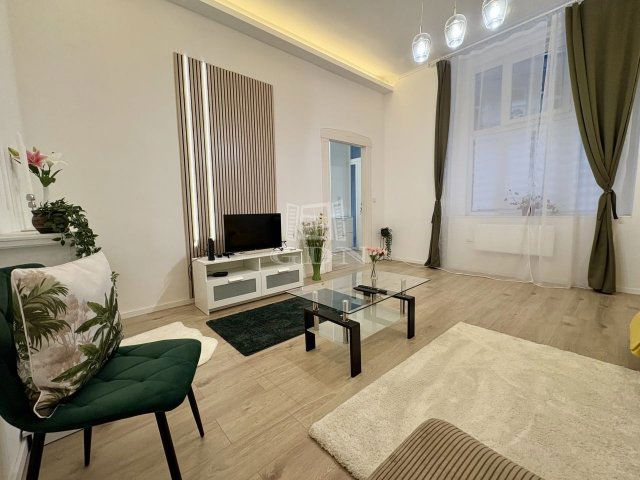 Eladó téglalakás, Budapesten, VIII. kerületben 78 M Ft, 2 szobás