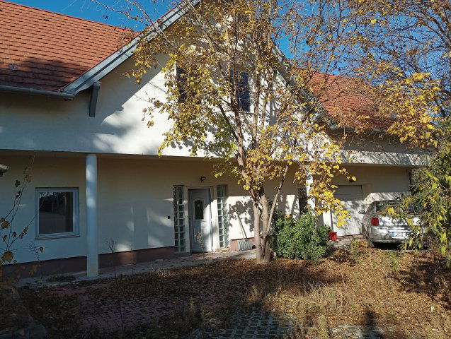 Eladó családi ház, Budapesten, III. kerületben 198 M Ft