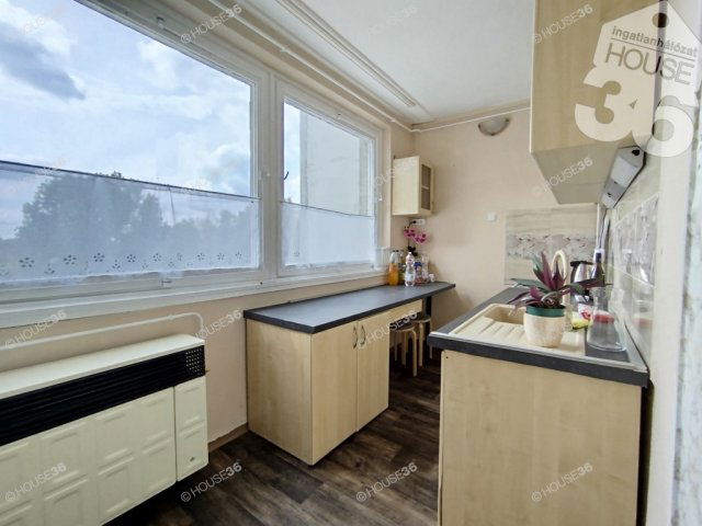 Eladó téglalakás, Szabadszálláson 24.99 M Ft, 2 szobás