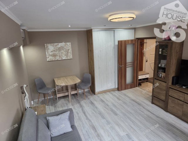 Eladó panellakás, Nagykőrösön 41.9 M Ft, 2 szobás