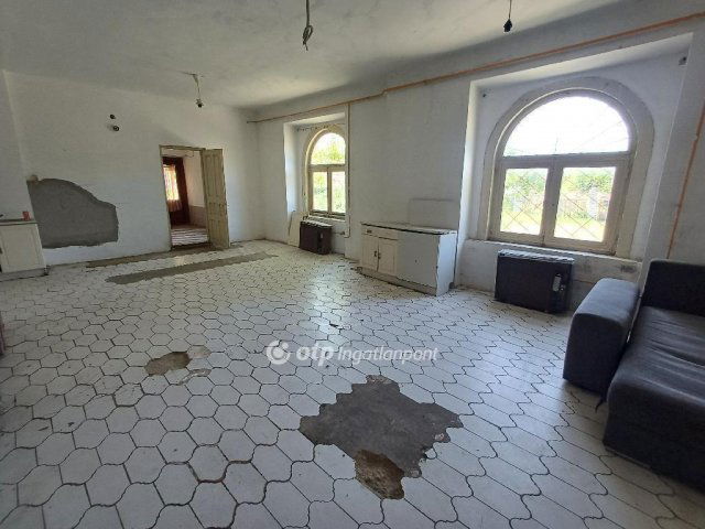 Eladó családi ház, Tiszavasváriban 7.9 M Ft, 3 szobás