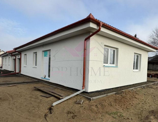 Eladó ikerház, Bocskaikerten 84 M Ft, 4 szobás