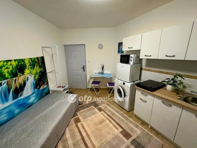 Eladó téglalakás, Budapesten, VIII. kerületben 19.9 M Ft