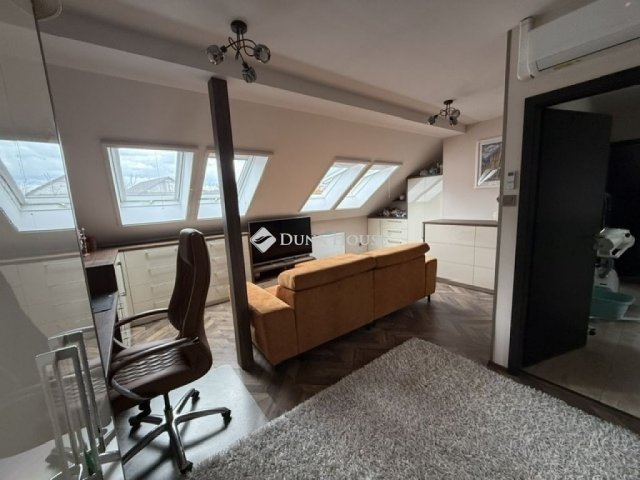 Eladó ikerház, Budapesten, XVI. kerületben 199.9 M Ft, 5 szobás