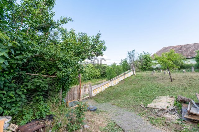 Eladó családi ház, Enyingen 20 M Ft, 3 szobás