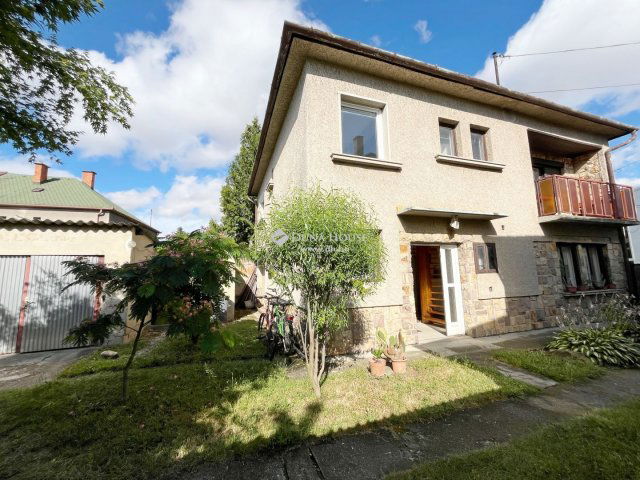 Eladó családi ház, Szombathelyen 59.5 M Ft, 4 szobás
