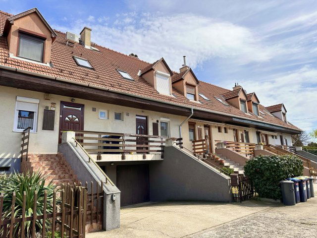 Eladó sorház, Budapesten, XVIII. kerületben 109.9 M Ft, 3 szobás