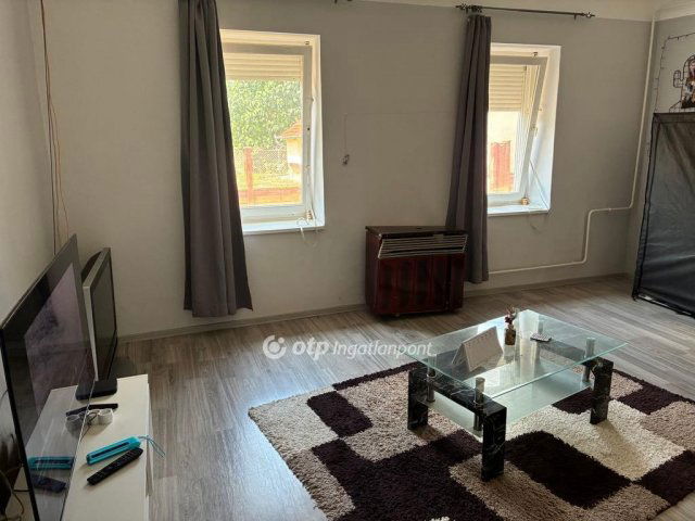 Eladó családi ház, Sarkadon 12 M Ft, 1+1 szobás