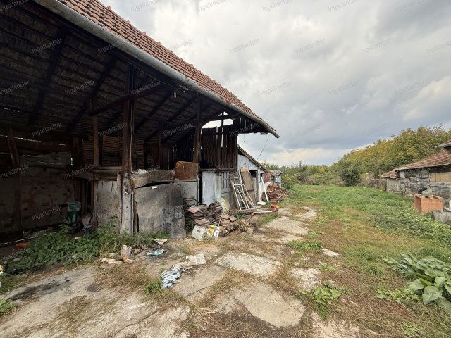 Eladó családi ház, Nábrádon 20 M Ft, 2+1 szobás