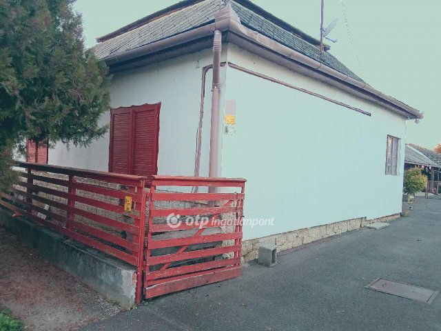 Eladó családi ház, Kérsemjénen 23 M Ft, 4 szobás