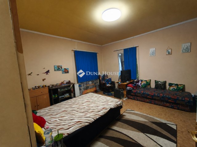 Eladó családi ház, Földeákon 49 M Ft, 5 szobás