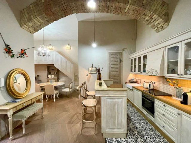 Eladó téglalakás, Budapesten, V. kerületben 160 M Ft, 2 szobás