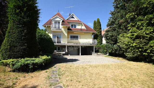 Eladó családi ház, Budapesten, II. kerületben 253.737 M Ft