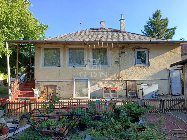 Eladó családi ház, Gödöllőn 62.49 M Ft, 3 szobás