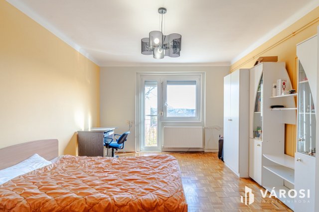 Eladó téglalakás, Szegeden 54.9 M Ft, 2 szobás