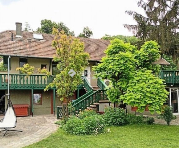 Eladó családi ház, Visegrádon 110 M Ft, 5 szobás