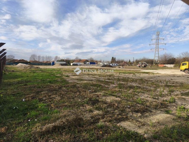 Eladó ipari ingatlan, Taksonyon 195 M Ft / költözzbe.hu